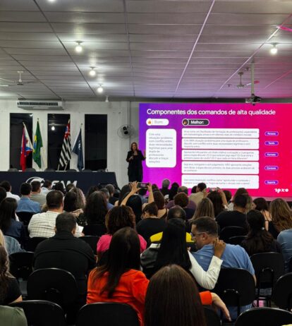 Encontro com Educadores 2026 da FAM debate inteligência artificial e aprendizagem colaborativa